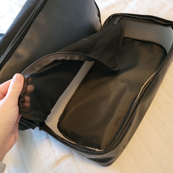 SOLD BEIS mini weekender - Picture 7 of 9